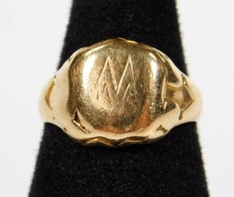 A 15ct gold gent's signet ring, with Masonic emblem to the head (split), 5.5g.