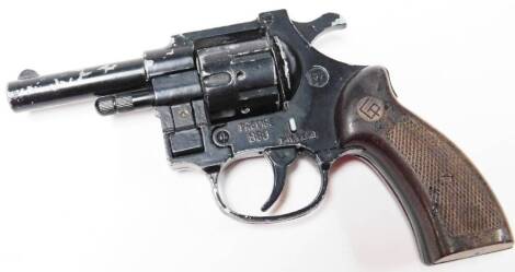 A 20thC Italian Pewcise 880 starter pistol, 10cm H.