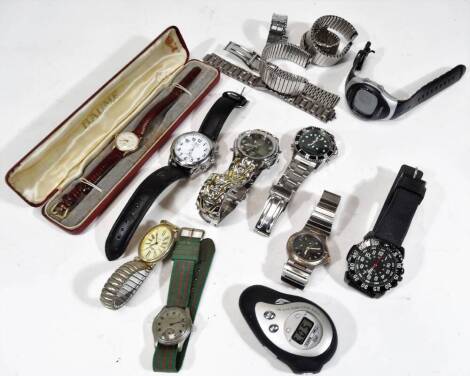 Various wristwatches, etc. to include a Lifemax talking watch, a Faye watch, various other gentleman's fashion watches, Philip Persio, various straps, ladies Reflex quartz watch, T & J gentleman's watch, etc. (a quantity)