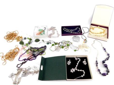 Costume jewellery, including beaded necklaces, long guard muff chains, bracelets, brands including Cristalina, floral necklaces, glass flower necklace, Azuri, etc. (qty)