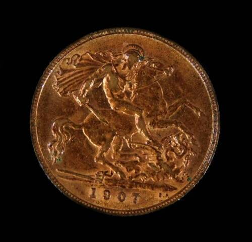 An Edwardian gold half sovereign, 1907.