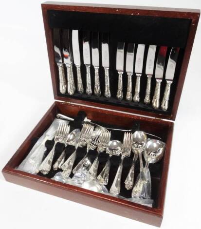 A Sheffield silver plated canteen of cutlery, kings pattern, settings for six, 40cm W.