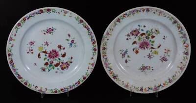 Various 18thC and other Chinese porcelain plates, to include a pair of circular form, polychrome decorated with flowers, predominately in pink, green and blue, 23cm Dia. etc. (4) - 4