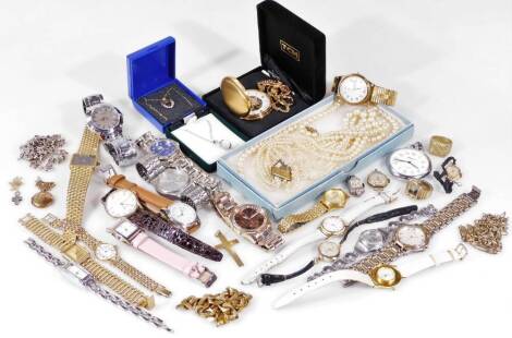 A quantity of modern wristwatches and effects, to include Sekonda, Lorus, rolled gold chains and lockets, fob watches, etc. (1 box)