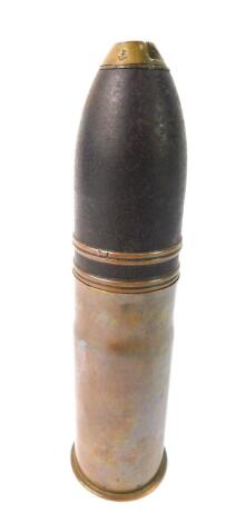 A French WWI Hotchkiss pom pom shell case, stamped 37-85 PDps2781.18, containing shot, 16.5cm H.