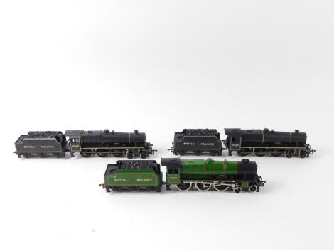 Three Palitoy Mainline Railways OO gauge locomotives, comprising Jubilee Class BR locomotive St Vincent, 4-6-0, 5686M., Jubilee Class Barfleur, 4-6-0., 45685., and a Patriot Class locomotive Sir Robert Turnbull, BR green livery, 4-6-0, 45540, all boxed.