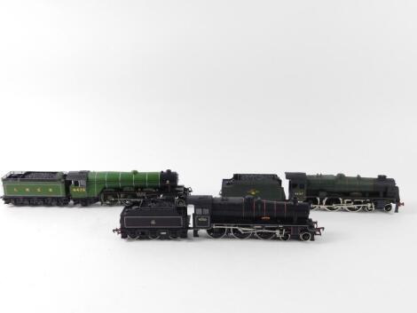 A Hornby OO gauge locomotive A1 Class Flying Fox, LNER green livery, 4-6-2, R2549., together with two Palitoy Mainline Railways OO gauge locomotives, comprising a Royal Scot locomotive The Hertfordshire Regiment, BR green livery, 4-6-0. 46167., and a Jubi