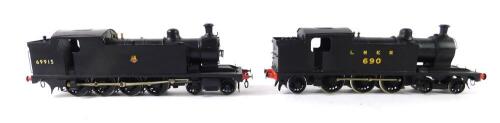 Two kit built 00 gauge locomotives, comprising black livery, 4-6-2, 690, and British Rail black livery, 4-8-0, 69915.