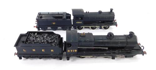 A kit built OO gauge locomotive, LNER black livery, 2-8-0, 3719, and a J27 Class locomotive, British Rail black livery, 0-6-0, 65842. (2)