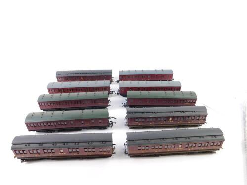 Ten Ratio OO gauge coaches, LMS red livery.