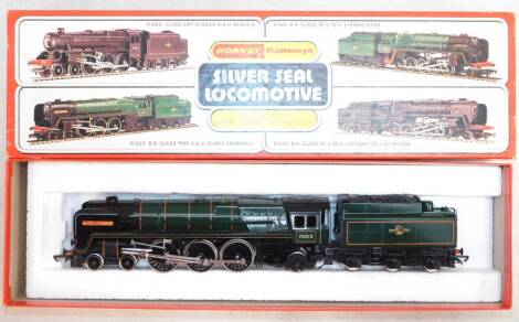 A Hornby OO gauge locomotive Oliver Cromwell, British Rail green livery, 4-6-2, 70013, Silver Seal locomotive, R552, boxed.