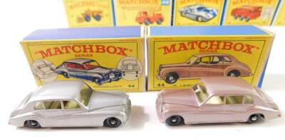 Matchbox Series vehicles, Lesney Product, some possible duplicates and replicas, boxed. (14) - 2