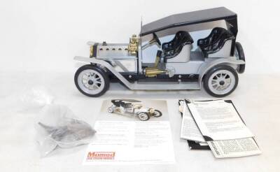 A Mamod Steam four seater limousine Sa1l, No 1403, grey chassis, unboxed.