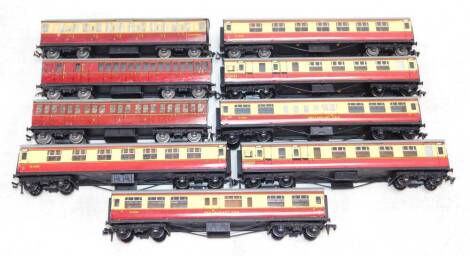 Hornby Meccano OO gauge tin plate coaches, red and cream livery, including restaurant cars and first class carriages. (9)