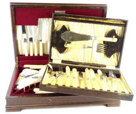 A quantity of silver plated cutlery, a part set of fish knives and servers, etc. (2 cases)