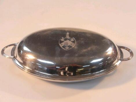 A George III silver oval entr?e dish and cover