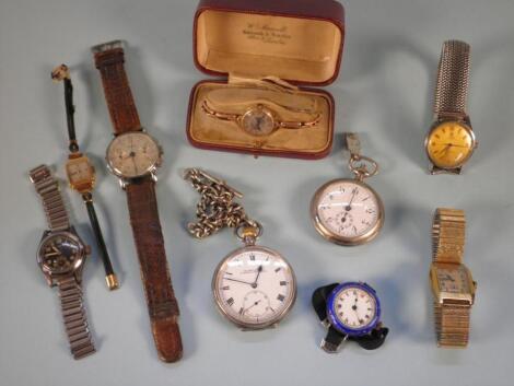 A lady's Dulux Antimagnetique wrist watch in a gold case