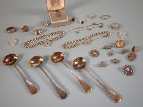 A quantity of small silver to include:- jewellery