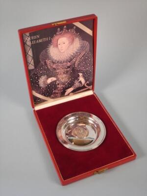 An Elizabeth I silver dish from the Royal Lineage Series - 2