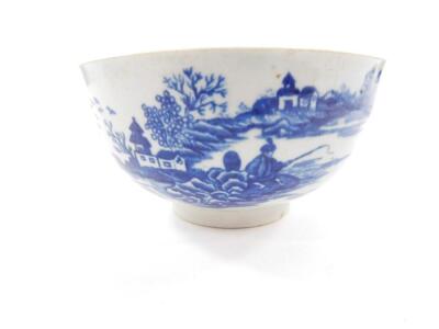 A Worcester First Period blue and white slop bowl, decorated in the Fisherman pattern, crescent mark, 12cm Dia. - 3