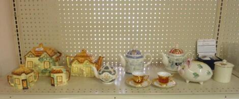 Four items of Cottage Ware