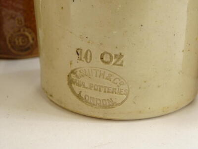 Four stoneware ink canisters or bottles, to include one stamped Royal Doulton, another Doulton and Co, and other similar examples, etc. (a quantity) - 3