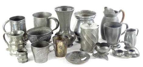 Miscellaneous Arts and Crafts pewter items, to include pieces stamped Tudric, an aesthetic style piece, decorated with flowers, continental aesthetic pieces, etc.