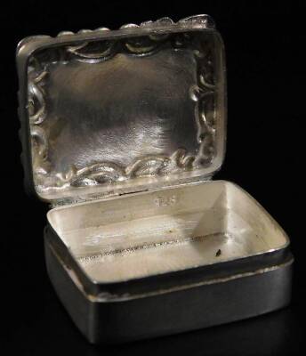 Various continental white metal silver, etc. a patch box of rectangular form with a scroll outline, 3cm W, two open salts and a thimble, various dates and makers. (4) - 4