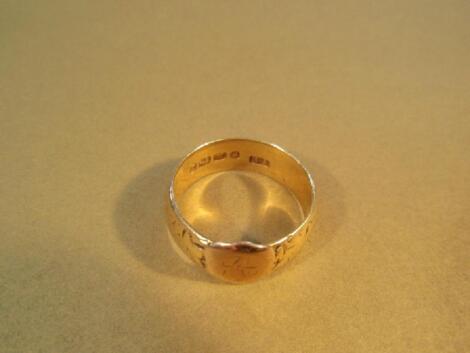 A Victorian two colour gold signet ring