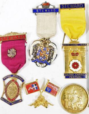 Various Masonic jewels, to include some silver examples, with ribbons, 4cm Dia. etc. (a quantity) - 2