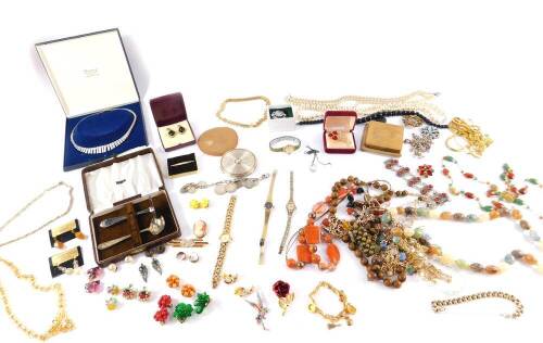 Silver and costume jewellery, including a cameo pendant, crystal brooch and earrings, beads and necklaces, compacts, and gold plated chains. (qty)