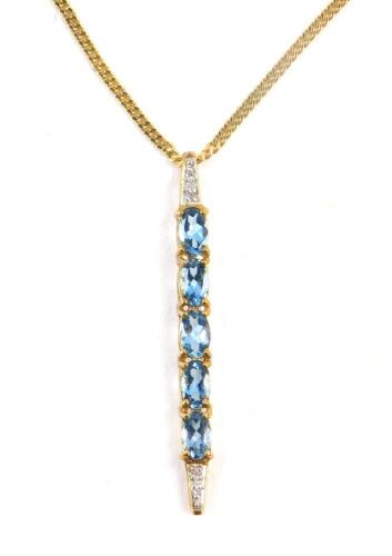 A 9ct gold aquamarine and diamond pendant, on a 9ct gold neck chain, 4.5g.