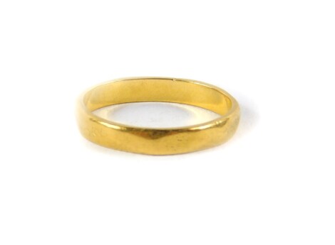 A 22ct gold wedding band, size L, 2.7g.