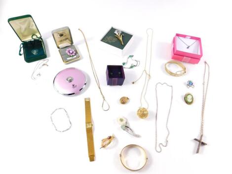 Silver and costume jewellery, including a Waterford Crystal Celtic Cross pendant, Rotary lady's wristwatch, gold plated bangles, Swarovski Crystal Memories brooch, etc. (qty)