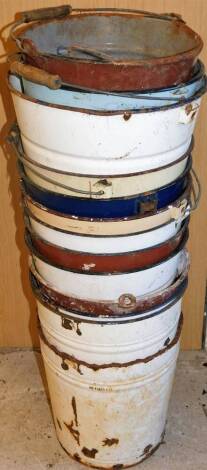 Various metal fire buckets, painted cream, 30cm H, etc. (a quantity)