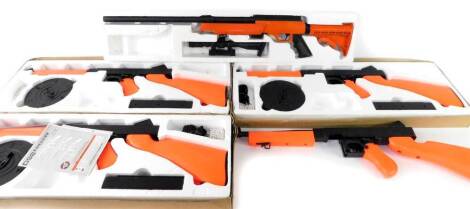 Three D98 series auto electric guns, and two further air guns. (5) (A/F)