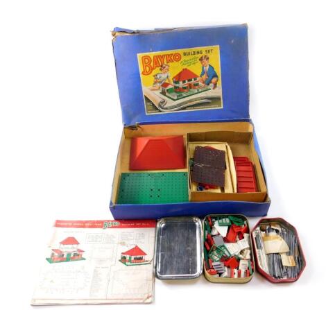 A Bayko Building Set No.2, boxed. (AF)