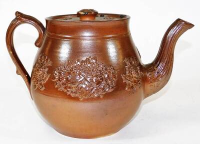 A large Derbyshire salt glazed teapot and cover, decorated with sprigs of pheasants and union group, c1840, 22cm H.