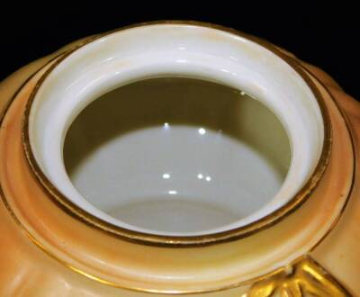 A Royal Worcester blush ivory bulbous potpourri vase and cover, decorated with flowerheads , shape code 1326, c1907, 10cm H. - 5