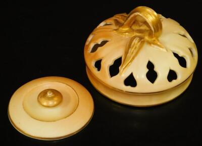 A Royal Worcester blush ivory bulbous potpourri vase and cover, decorated with flowerheads , shape code 1326, c1907, 10cm H. - 7