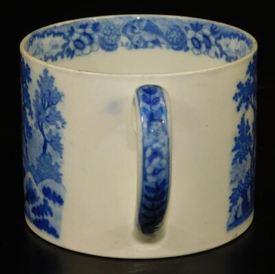 An early 19thC small pottery tankard, printed in blue and white with a thatched cottage pattern, c1825, 7.5cm H. (chip to foot rim) - 3