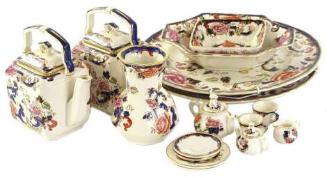 Various Masons Ironstone Mandalay pattern pieces, to include two teapots and covers, miniature Masons tea set, etc.