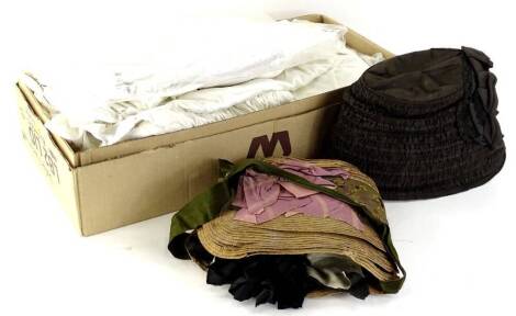 Various ladies fashion accessories hats, early 20thC bonnet, various worked linen, etc. (a quantity)