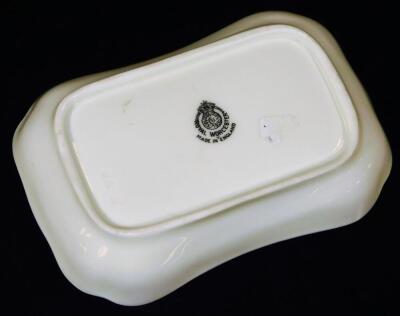 A Royal Worcester pin dish, by Frank Roberts, handpainted with autumnal fruits, grapes and apples, in a naturalistic setting, 1949, printed marks beneath, 12cm W. - 3