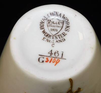 A late 19thC Grainger & Co Worcester blush ivory slim vase, decorated with a chaffinch in branches, shape code G461, 11cm H. - 4