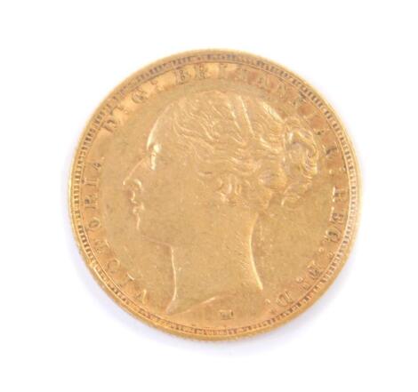 A Queen Victoria young head gold sovereign 1887, 8.0g.