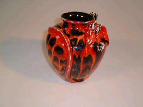 A Sutherland Works dragon vase by A Harris (trial piece)