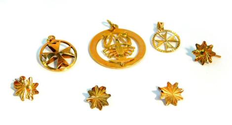 A 9ct gold Zodiac Scorpio pendant, two Maltese cross pendants and two pairs of 9ct gold earrings, 4.8g.