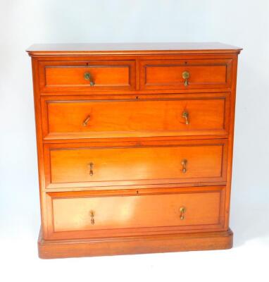 A Victorian mahogany chest of drawers, the bow fronted top raised over two short and three long graduated drawers, raised on a bow fronted plinth base, 104.5cm high, 113cm wide, 53.5cm deep.