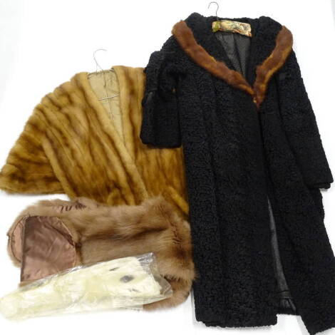 Various ladies fur clothing, to include a quarter length jacket, 74cm high, a three quarter length jacket etc. (a quantity)